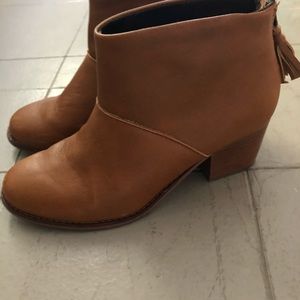 Toms warm tan Leila leather bootie